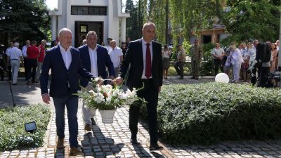Ръководството но УМБАЛСМ "Пирогов "  присъства на водосвет по повод патронния празник на ГДНПЗН.
