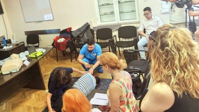 Успешно беше проведен пилотният курс по първа долекарска помощ при инциденти с възрастни в "Пирогов"