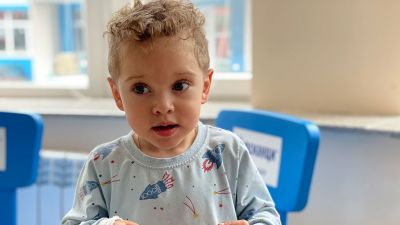 Подаръци и изненади за празника на малките пациенти