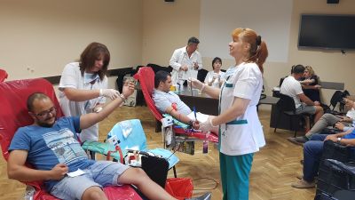 30 човека дариха кръв за докторката, която е в Централна реанимация на "Пирогов" след падане от...
