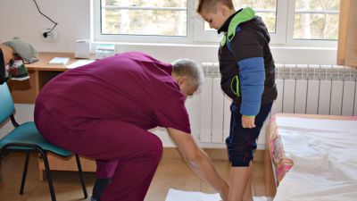 Специалистите от Програма "Детско здраве-Пирогов" прегледаха над 400 деца от Сандански през изминалия weekend
