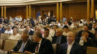 20 пироговски лекари са отличени в класацията на в-к 24 часа" - "Лекарите, на които вярваме"
