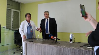 ХИПОЛЕНД дари на Клиниката по детска анестезиология и реанимация  Мултипараметричен монитор за неинвазивно изследване на параметри