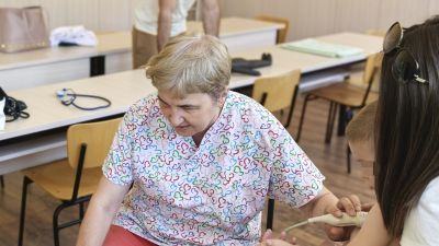 Близо 280 деца от гр. Враца прегледаха специалистите от Програма „Детско здраве”