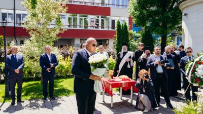 "Пирогов" с паметник на служителите, отдали  живота си на другите преди, повреме и след COVID-19