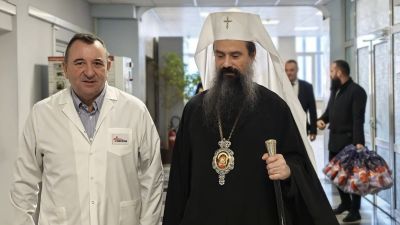 Негово Светейшество Софийският митрополит и Български патриарх Даниил посети малките пациенти