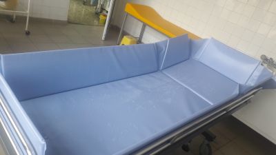 Световният ден на добротата започна в "Пирогов" с нови легла, медицинска вана и веноскопи за пациентите в детското изграряне